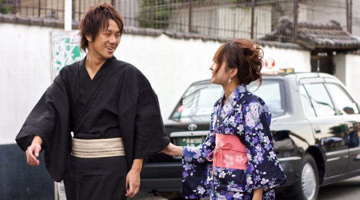Романтическая прогулка в кимоно по Токио