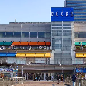 Decks Tokyo Beach