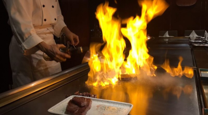 Ресторан Teppanyaki Akasaka