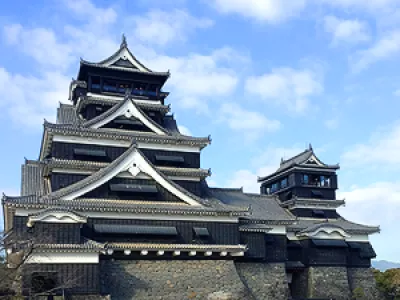  Кумамото: «В чёрном-чёрном городе…»