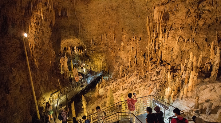 Пещера Гёкусэндо